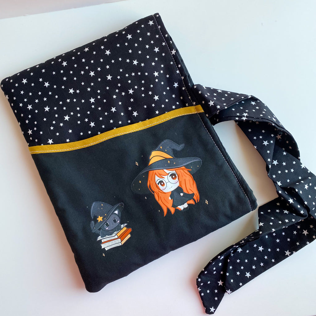 Padded Sleeve with Bow for Books, Kindle or iPad – Kawaii Magical Autumn Illustration