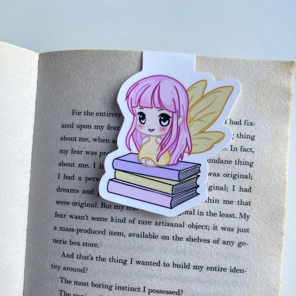 Magnetic Bookmark - Luna with Books - Kawaii Fairy