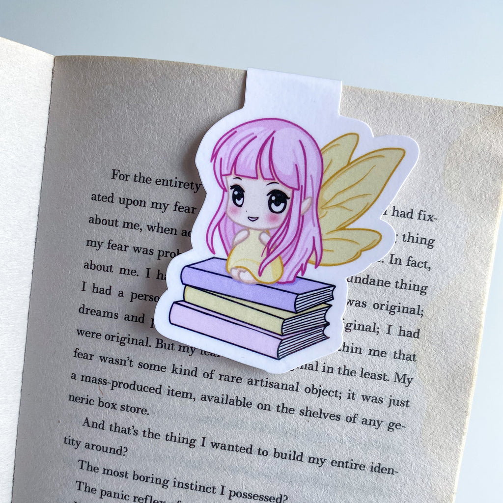 Magnetic Bookmark - Luna with Books - Kawaii Fairy
