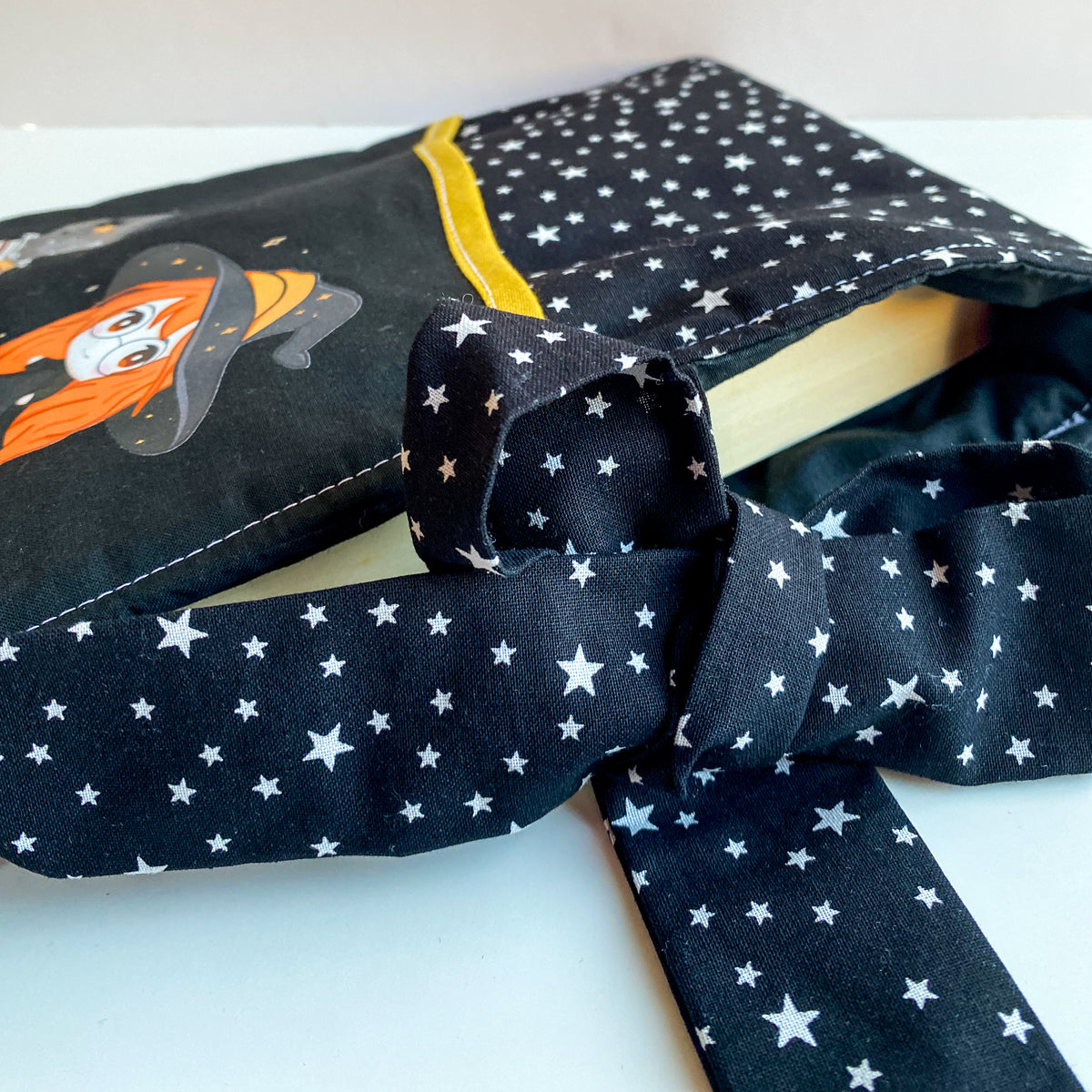Funda acolchada con Lazo para libros, Kindle o iPad – Ilustración kawaii Mágico Otoño
