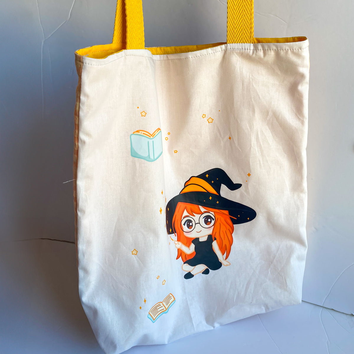 Bolsa Tote Bag con Diseño Kawaii - Páginas Encantadas