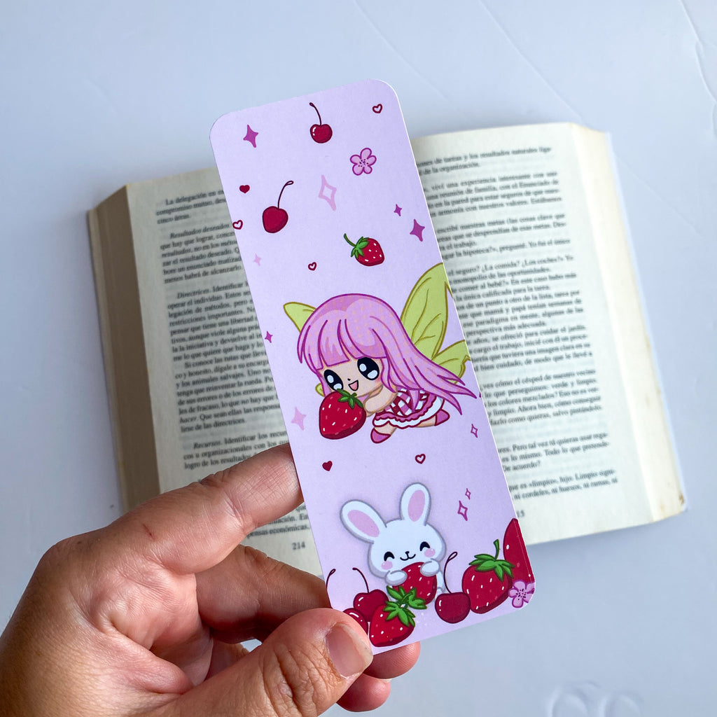 Marcapáginas Ilustración Sabor a Fresa con Luna, Hada estilo Kawaii