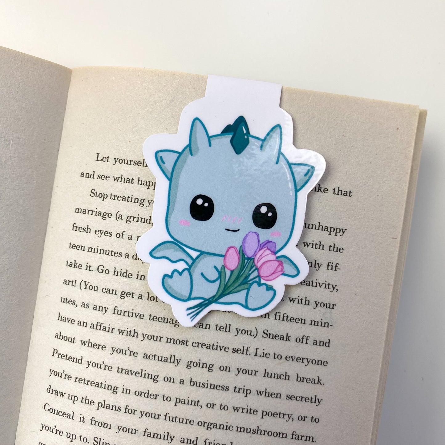 Magnetic Bookmark - Kai with Tulips - Kawaii Style Dragon