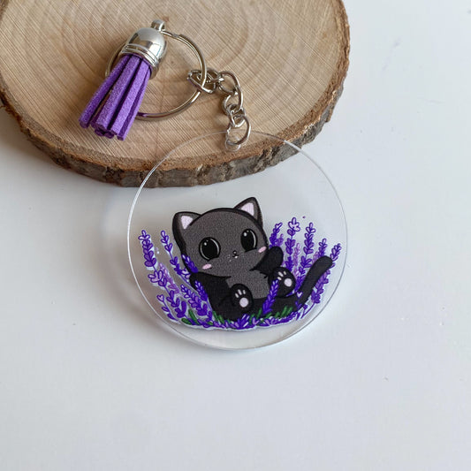 Llavero - Nyx en Campo de Lavanda - Gato Estilo Kawaii