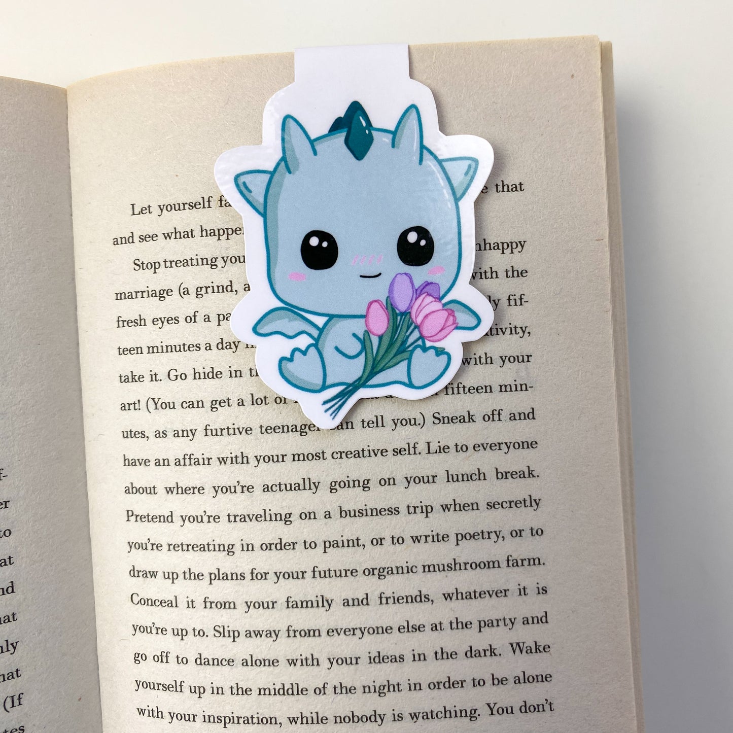 Magnetic Bookmark - Kai with Tulips - Kawaii Style Dragon