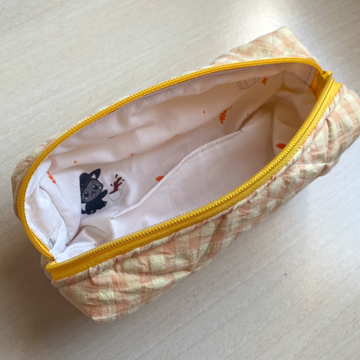 Estuche Neceser Boxy Pequeño con Diseño Kawaii en el interior - Cozy Cafe