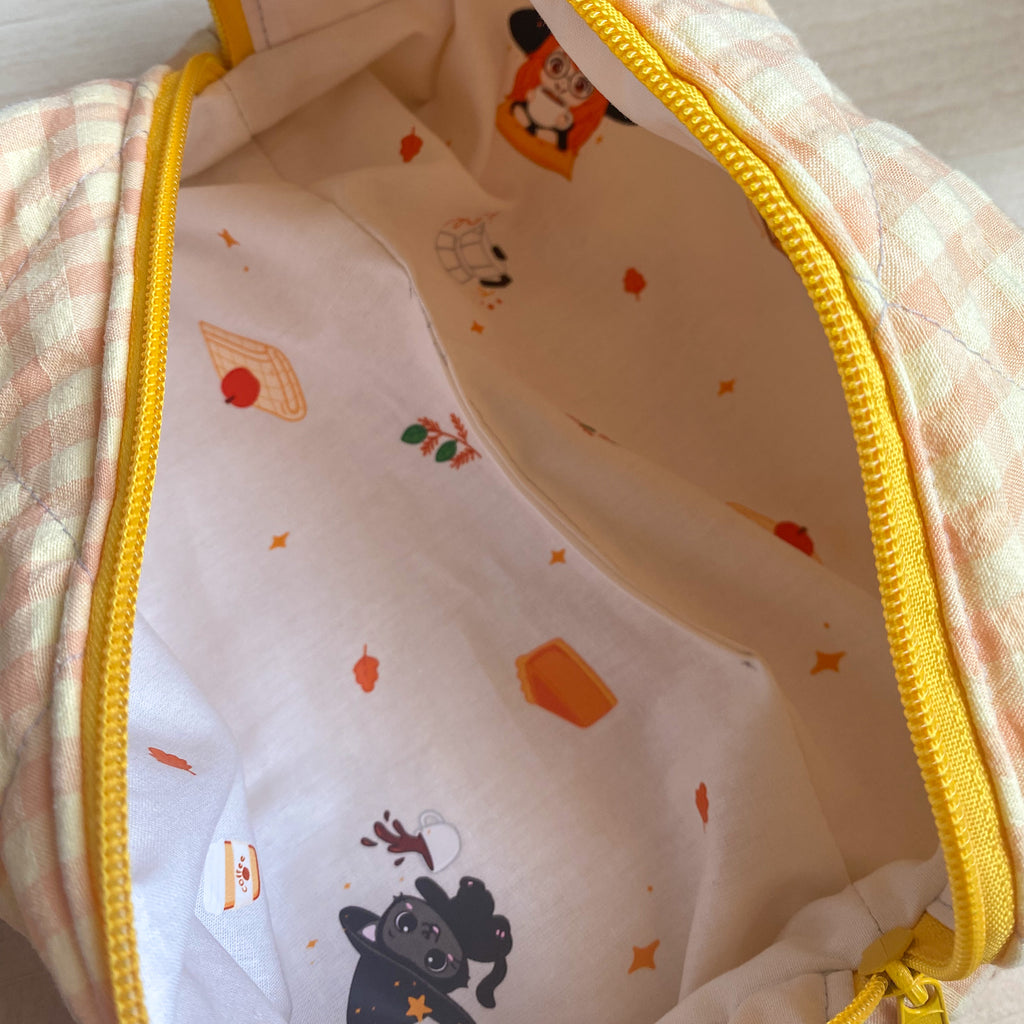Estuche Neceser Boxy Mediano con Diseño Kawaii en el interior - Cozy Cafe
