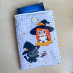 Funda acolchada con Botón para libros, Kindle o iPad – Ilustración kawaii Cozy Cafe