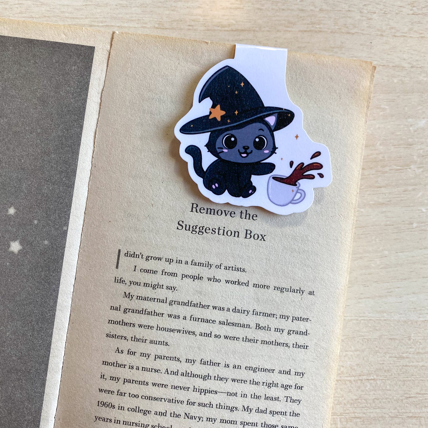 Marcapáginas Magnético de la Bruja Elly y el Gato Nyx, Cozy Cafe